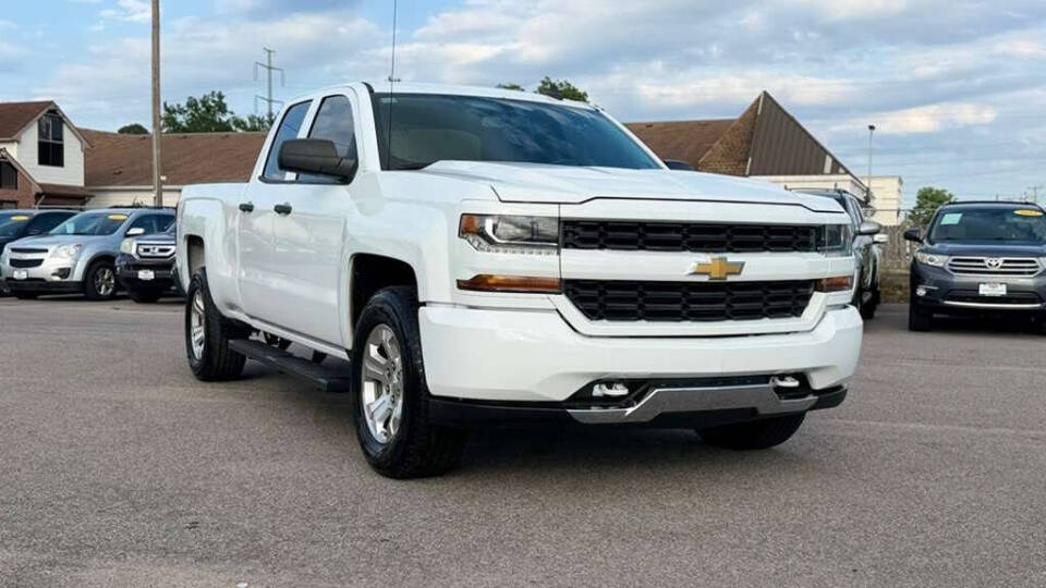 chevrolet silverado 1500 2018 1GCRCPEH0JZ171141 image chevrolet silverado 1500 2018 1GCRCPEH0JZ171141 image